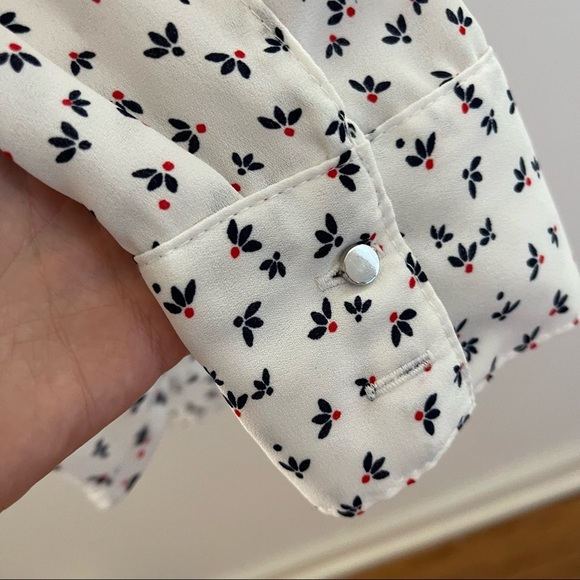 Dressed button down shirt - Picture 4 of 6